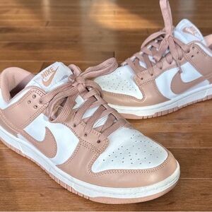 Nike Dunk in Dusty white/rose whisper women’s size 7